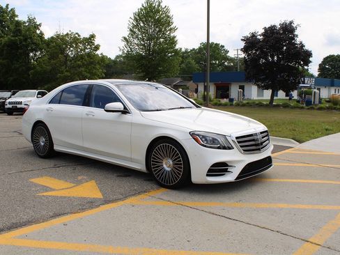 Used 2018 Mercedes-Benz S 560 4MATIC Sedan image 15