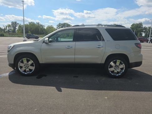 Used 2017 GMC Acadia Limited SLT FWD image 17