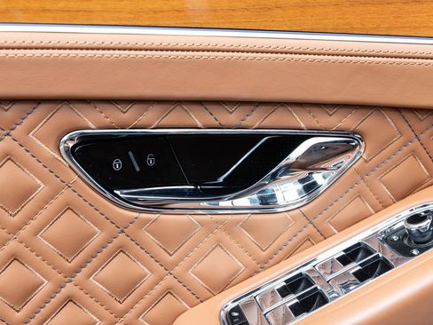 Used 2020 Bentley Continental GT AWD/4WD image 25