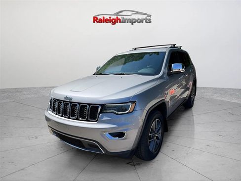 Used 2019 Jeep Grand Cherokee Limited w/ Luxury Group II AWD/4WD image 4
