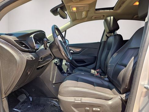 Used 2018 Buick Encore Essence FWD image 22