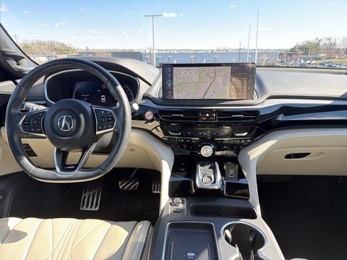 Used 2025 Acura MDX A-Spec image 29