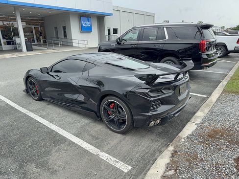 Used 2025 Chevrolet Corvette Stingray Coupe w/ 1LT RWD image 3