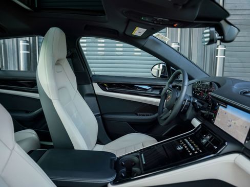 New 2026 Porsche Panamera 4 image 34