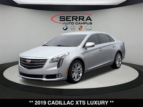 Used 2019 Cadillac XTS Luxury image 1