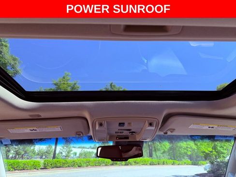 Used 2016 Cadillac Escalade Premium AWD/4WD image 8