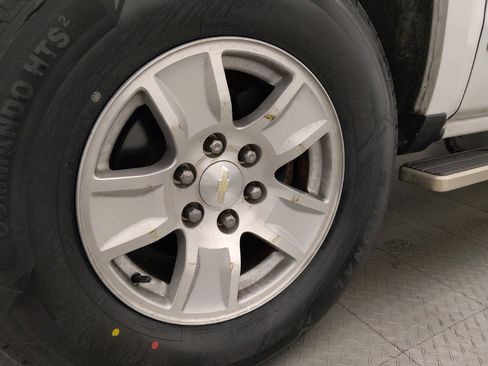 Used 2017 Chevrolet Silverado 1500 LT w/ Trailering Package AWD/4WD image 31