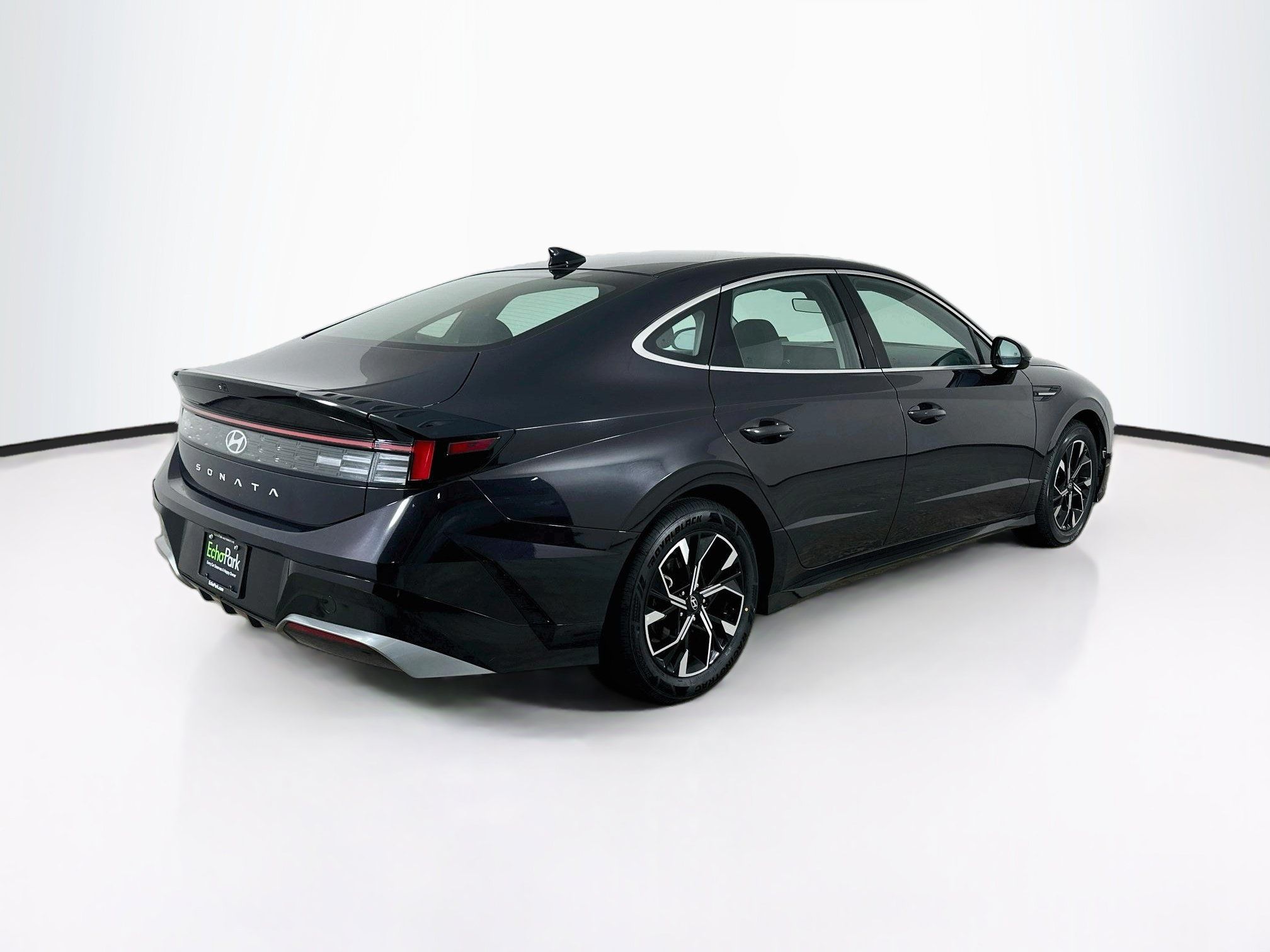 Used 2025 Hyundai Sonata SEL FWD image 9
