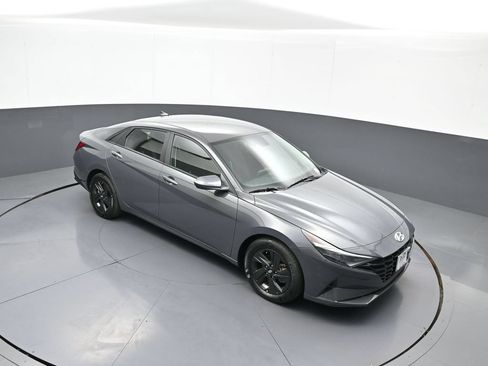Certified 2023 Hyundai Elantra SEL FWD image 35