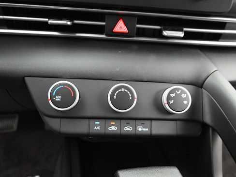 New 2026 Hyundai Elantra SE FWD image 20
