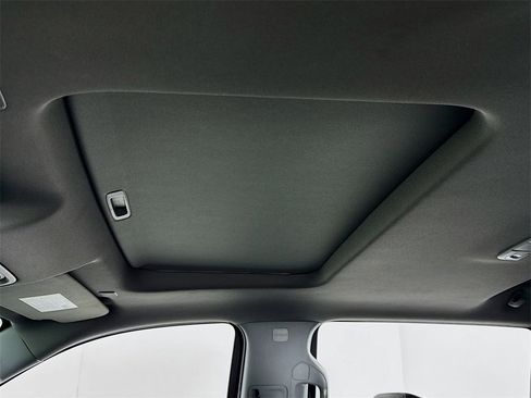 Used 2020 Chevrolet Silverado 1500 LTZ w/ LTZ Premium Package image 21