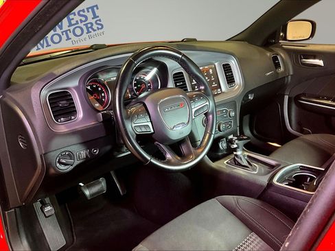 Used 2023 Dodge Charger SXT RWD image 17