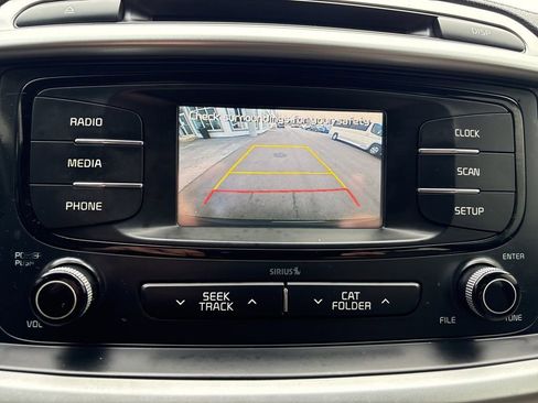 Used 2016 Kia Sorento LX image 57