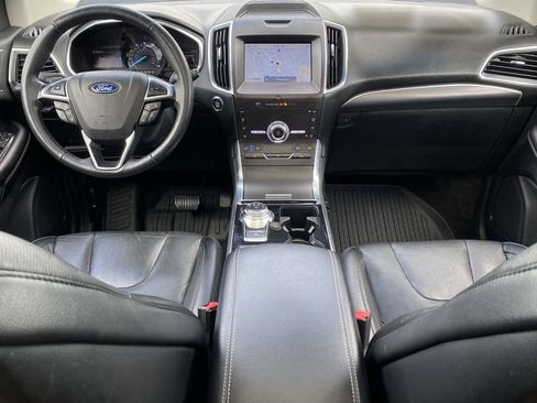 Used 2020 Ford Edge Titanium w/ Equipment Group 301A FWD image 11