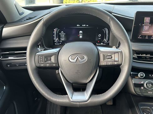 Used 2025 INFINITI QX60 Luxe w/ Vision Package image 15
