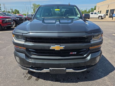 Used 2019 Chevrolet Silverado 1500 LT AWD/4WD image 9