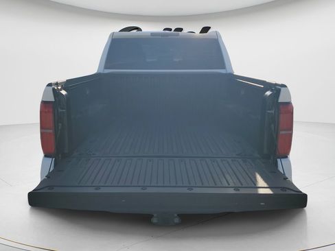 Certified 2025 Toyota Tacoma TRD Off-Road AWD/4WD image 23