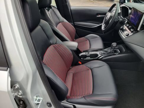 Used 2024 Toyota Corolla XSE FWD image 20