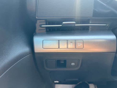 Used 2026 Hyundai Kona SE FWD image 27