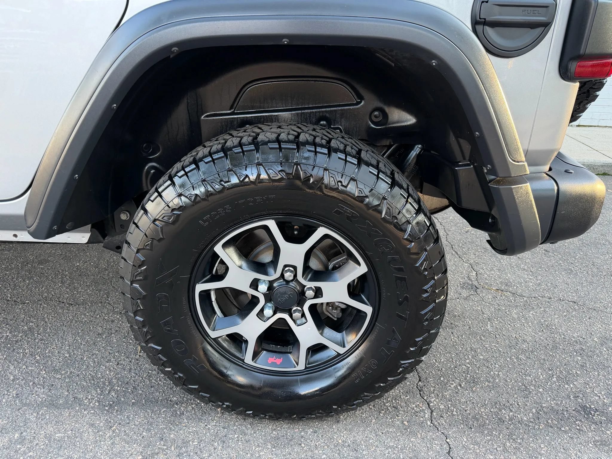 Used 2018 Jeep Wrangler Unlimited Rubicon AWD/4WD image 36