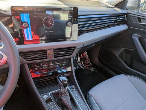 New 2026 Volkswagen Jetta SE image 21