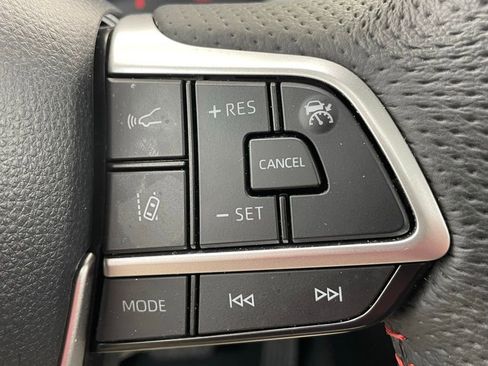 Used 2025 Toyota Sienna XSE image 29