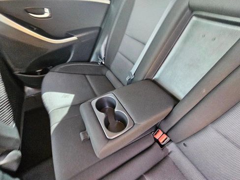 Used 2016 Hyundai Elantra GT image 22