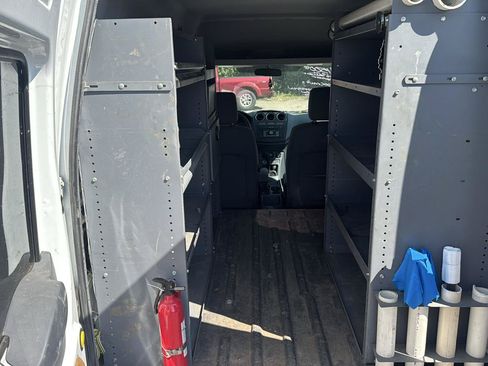 Used 2010 Ford Transit Connect XL FWD image 11