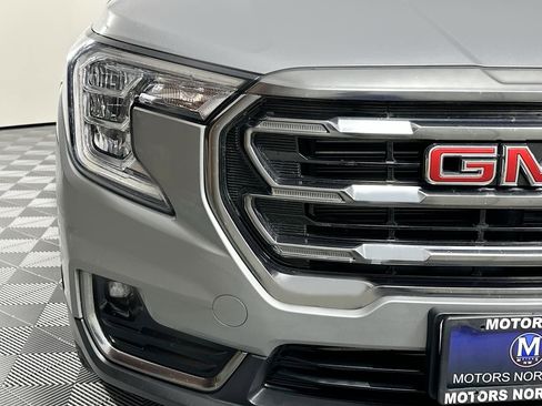 Used 2023 GMC Terrain AT4 image 4