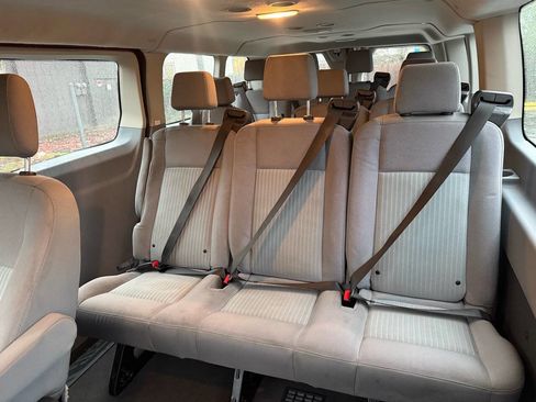 Used 2018 Ford Transit 350 XLT image 15