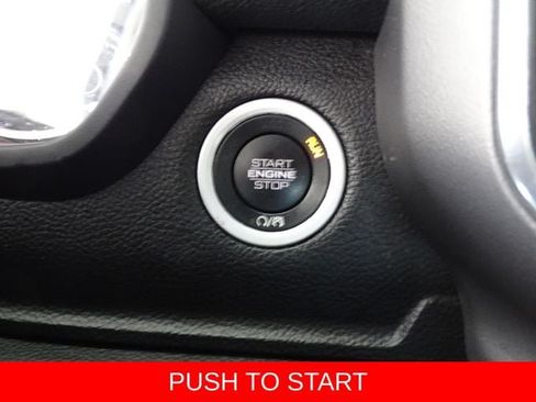 Used 2022 RAM 1500 Laramie AWD/4WD image 9