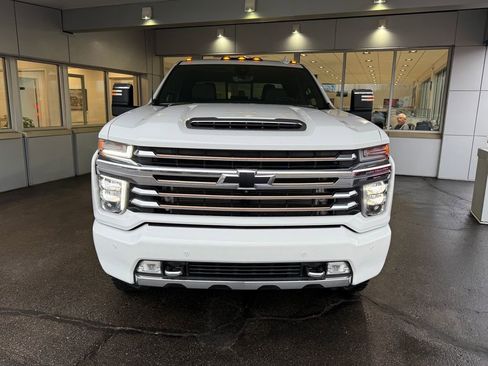 Used 2020 Chevrolet Silverado 3500 High Country w/ Z71 Off-Road Package image 2