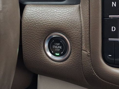 Certified 2024 GMC Yukon Denali w/ Denali Reserve Package AWD/4WD image 26