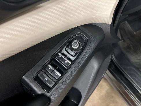 Used 2019 Subaru Ascent Premium AWD/4WD image 16