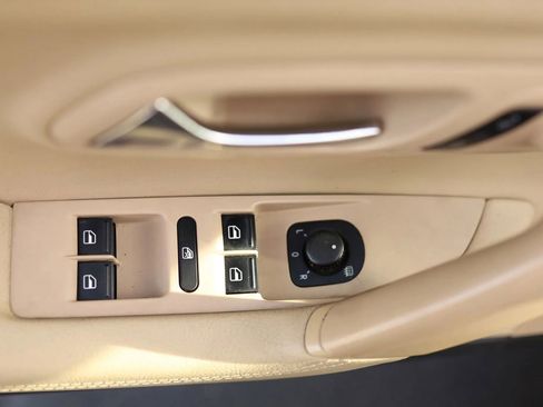 Used 2013 Volkswagen CC R-Line image 16