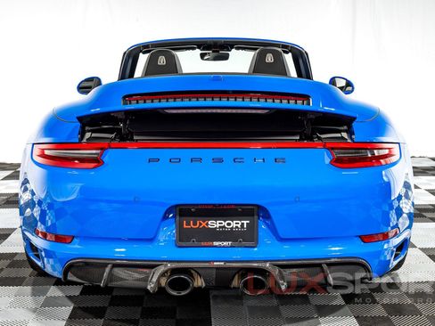 Used 2017 Porsche 911 Carrera 4S image 13