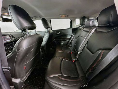 Used 2018 Jeep Compass Trailhawk w/ Leather Interior Group AWD/4WD image 26