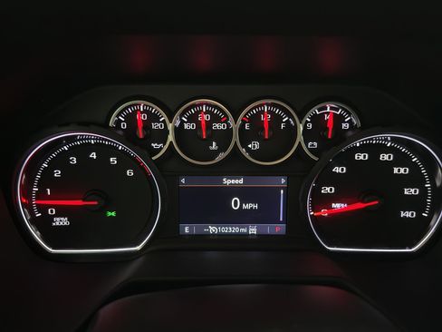 Used 2021 Chevrolet Suburban LT image 10