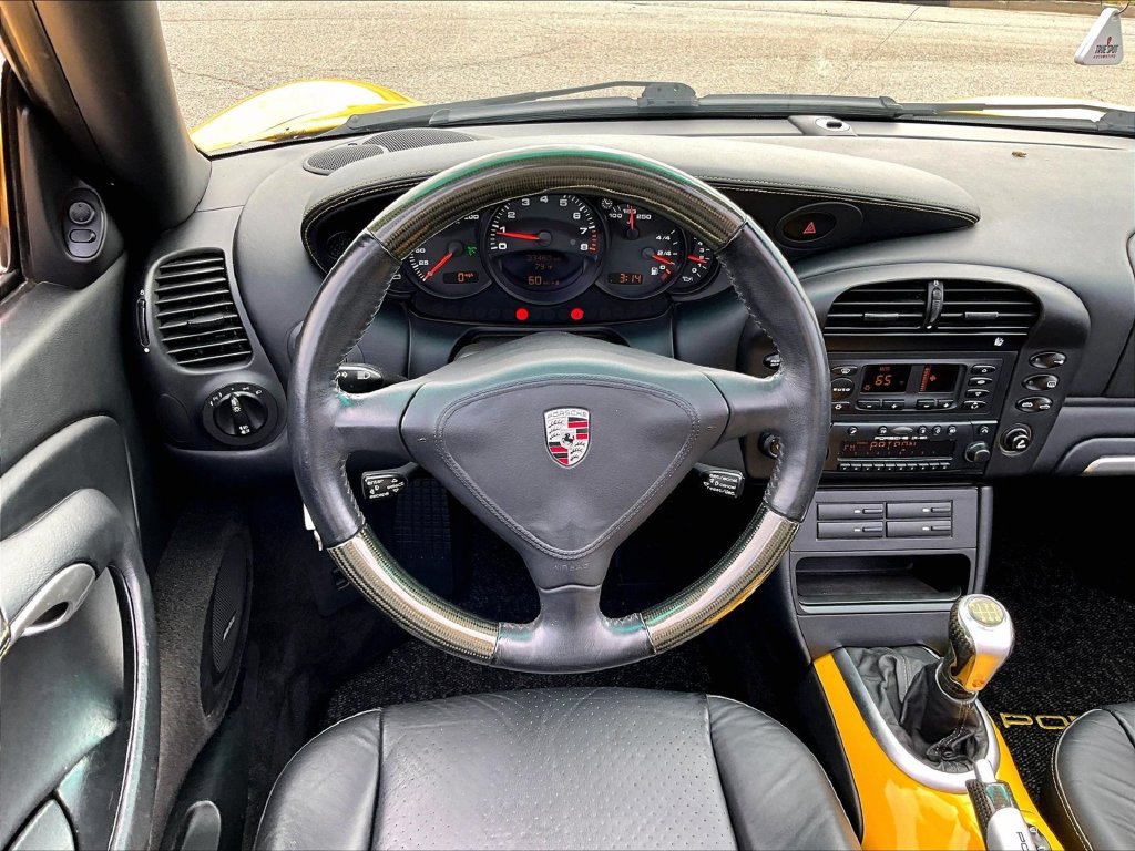 Used 2002 Porsche 911 Carrera RWD image 15
