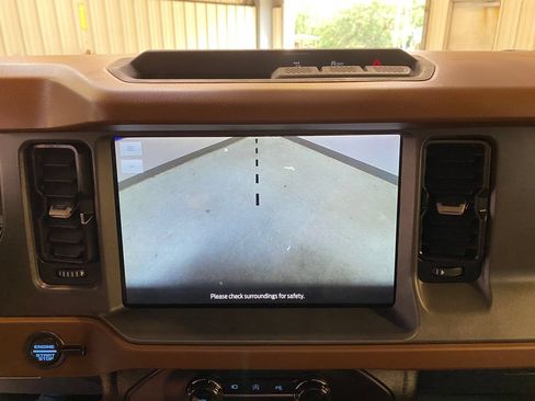 Used 2024 Ford Bronco Outer Banks AWD/4WD image 44