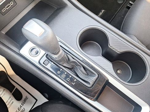 Certified 2025 Nissan Altima 2.5 SV FWD image 18