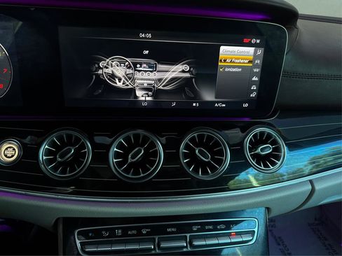 Used 2018 Mercedes-Benz E 400 Coupe image 17