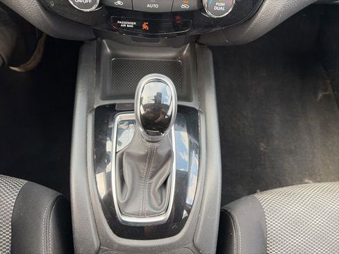 Used 2019 Nissan Rogue Sport SV AWD/4WD image 22