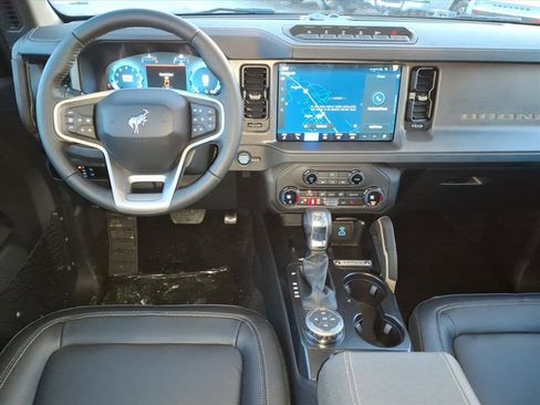 New 2025 Ford Bronco Badlands w/ Sasquatch Package image 13