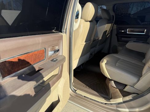 Used 2010 Dodge Ram 1500 Truck Laramie image 13