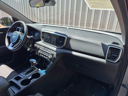 Used 2022 Kia Sportage LX FWD image 13