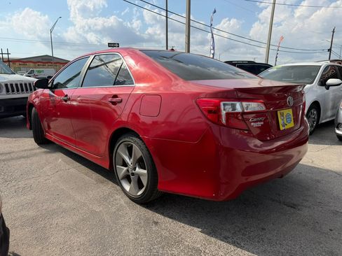 Used 2012 Toyota Camry SE image 6