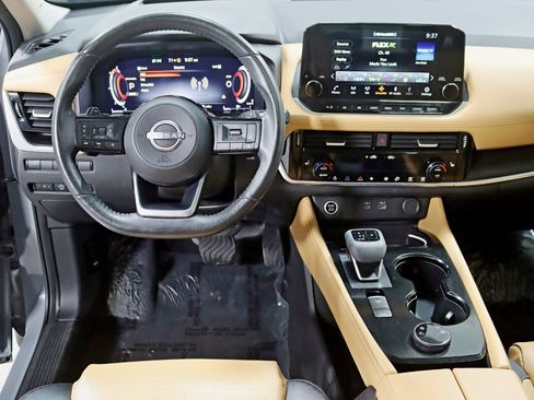 Used 2023 Nissan Rogue Platinum AWD/4WD image 14