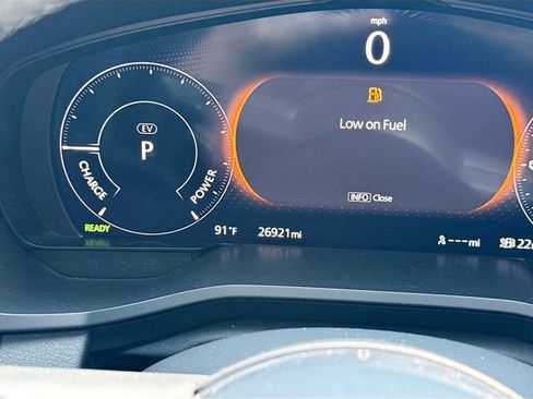 Certified 2024 MAZDA CX-90 Plug-In Hybrid w/ Preferred AWD/4WD image 15