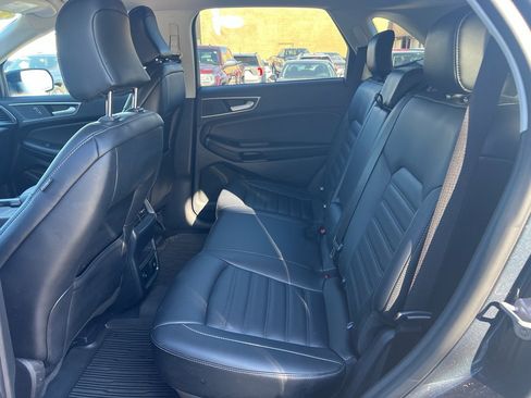 Used 2024 Ford Edge SEL w/ Convenience Package image 6